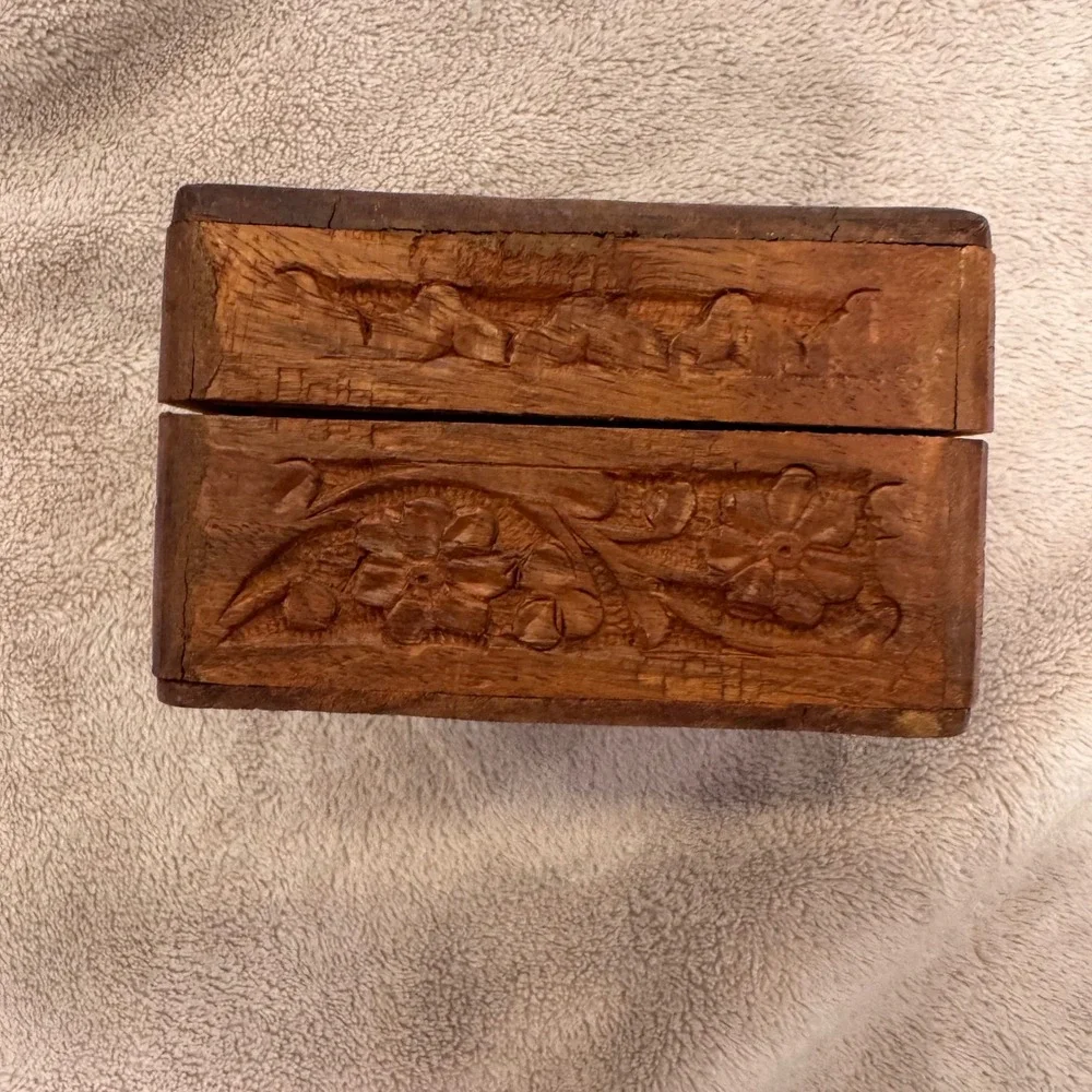 Hand Carved Floral Wood Trinket Jewelry Box Boho Whimsygoth India Brass Inlay